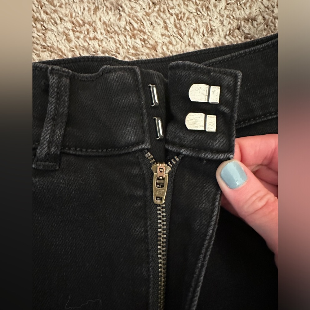 Ann Taylor Wide Leg Flare Jeans, Black, Standard Fit Size 0 - Picture 3 of 4